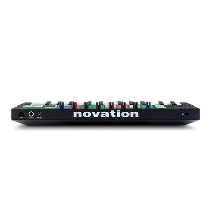 Controlador MIDI Launchkey 25 MK3 Novation