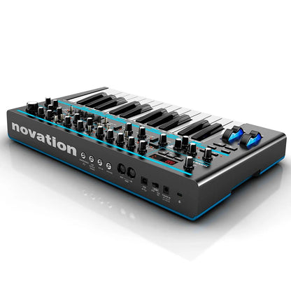Sintetizador Novation Bass Station II