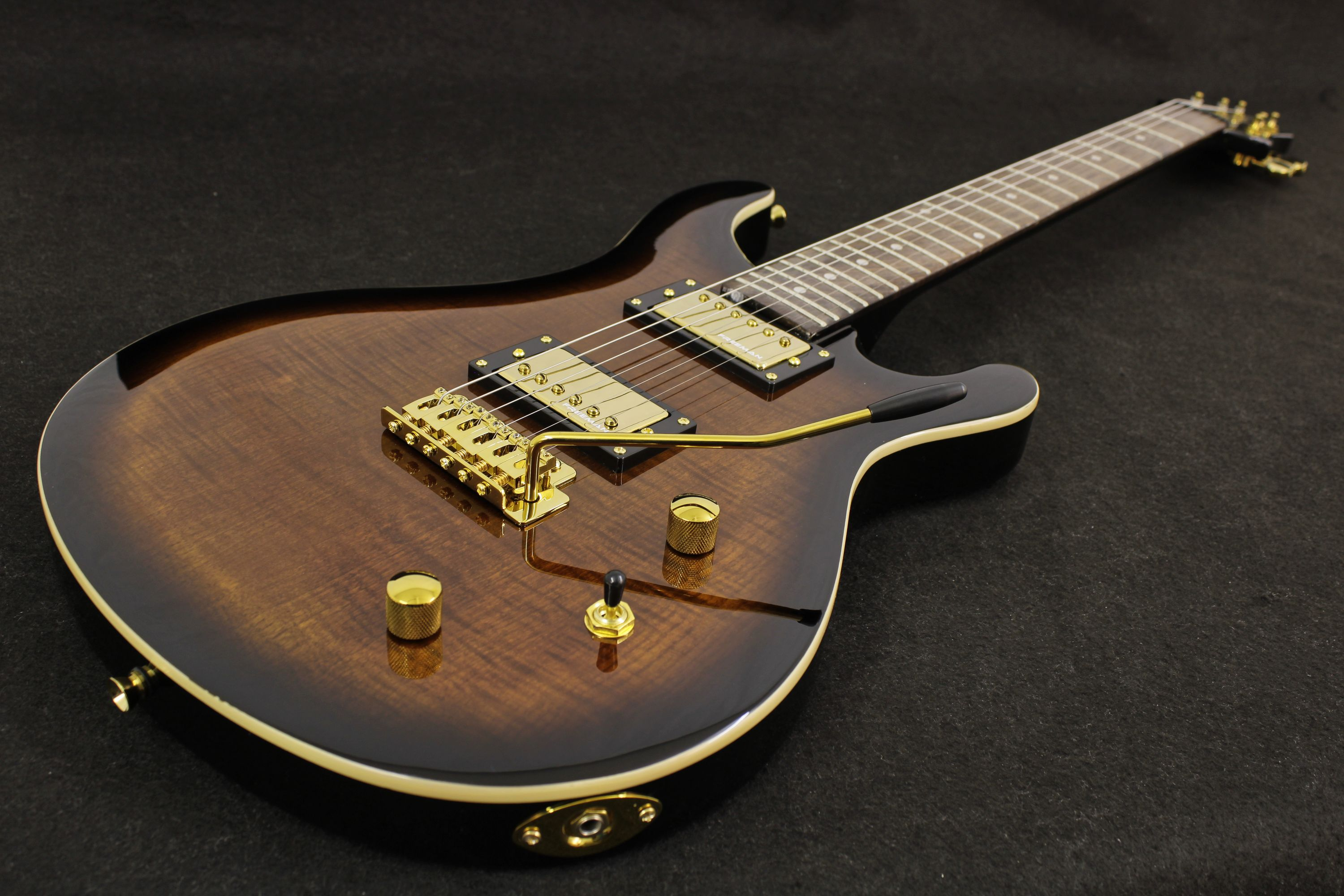Guitarra Eléctrica Sky Series Freeman
