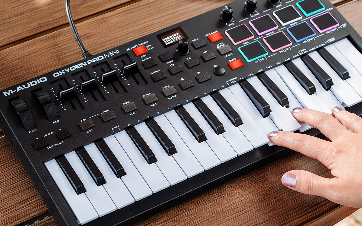 Controlador MIDI Oxygen Pro Mini M-Audio