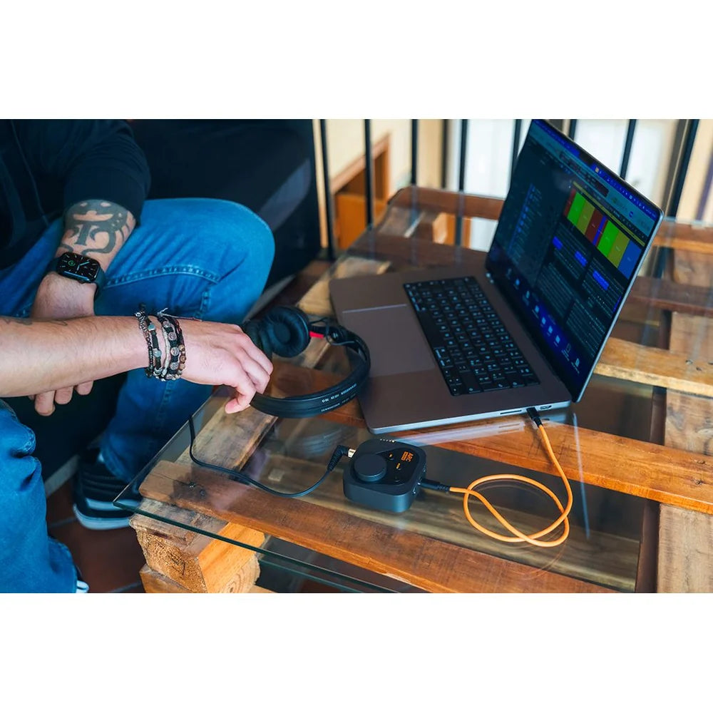 Amplificador de Audífonos y DAC ARC ON·EAR IK Multimedia