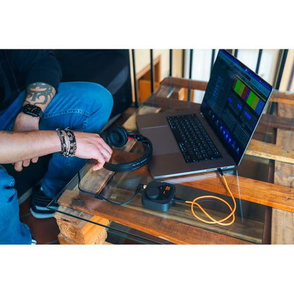 Amplificador de Audífonos y DAC ARC ON·EAR IK Multimedia