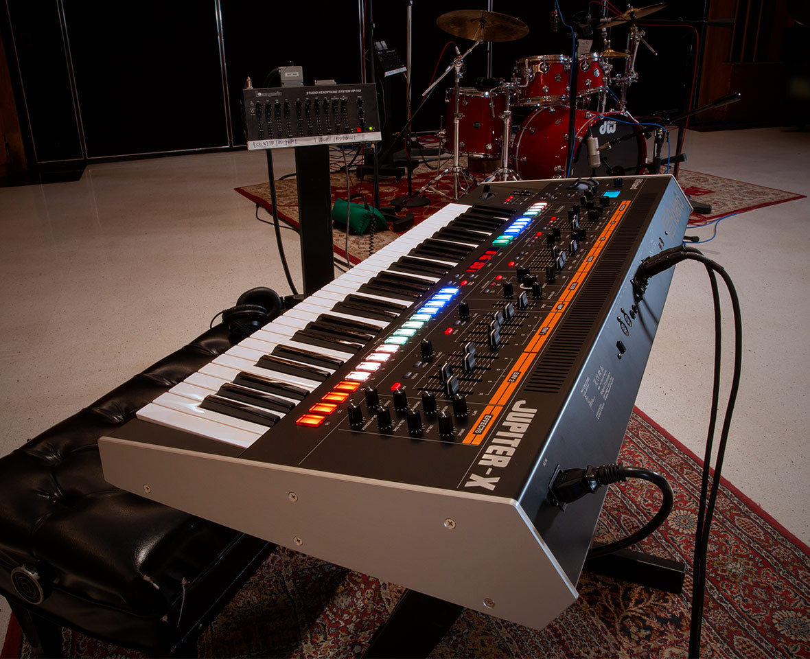 Sintetizador Jupiter X Roland