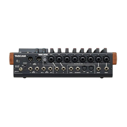 Model 12 - Mixer/Interfaz de 12 canales Tascam