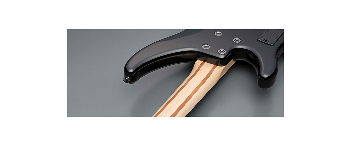 Bajo Eléctrico TRBX505 Brick Burst 5 Cuerdas Yamaha